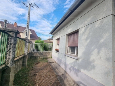 Eladó családi ház Csepelen Királyerdőben - XXI. kerület, Budapest - Ház
