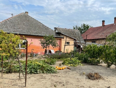 Eladó családi ház - Dunaföldvár, Tolna megye