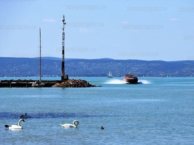 Eladó hétvégi házas nyaraló - Siófok, Aranypart