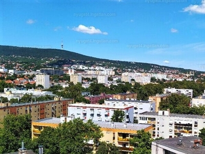 Eladó panel lakás - Pécs, Ybl Miklós utca