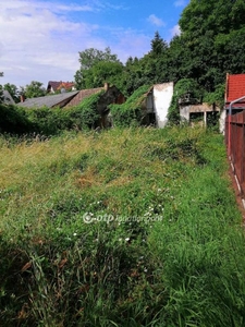 Eladó telek - Pécs