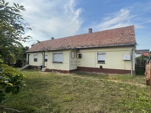 Eladó családi ház Balatonmagyaród