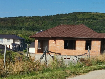 Eladó családi ház - Budajenő, Vadrózsa utca