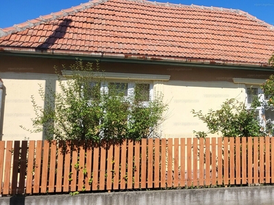 Eladó családi ház - Jászárokszállás, Bem József utca 30.