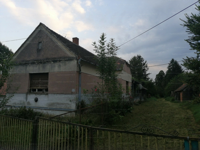 Eladó családi ház - Szentkozmadombja, Arany János utca