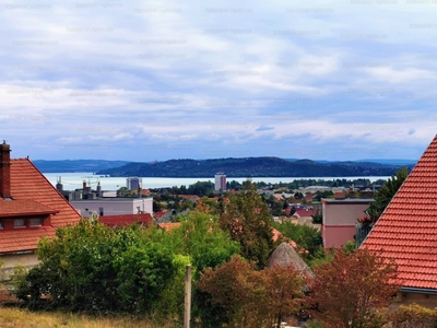 Eladó lakóövezeti telek - Balatonfüred, Balatonarács