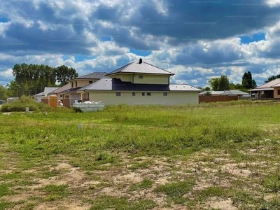 Eladó lakóövezeti telek - Debrecen, Pallag