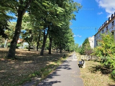 Eladó tégla lakás - Pécs, Baranya megye