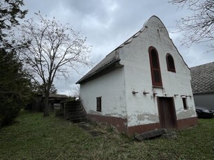 Eladó nyaraló Gyermely, Nincs utca