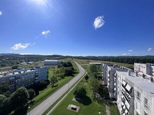 Eladó panellakásKomló, Hegyhát utca, 9. emelet