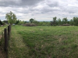 Eladó telek Lábatlan, Zrínyi Miklós lakótelep