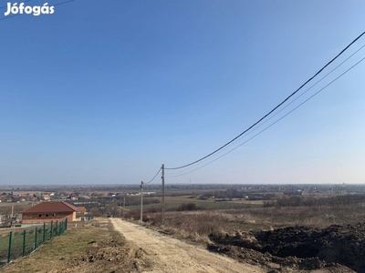 Mályiban az Öreghegyi lakóparkban telek eladó csodálatos panorámával