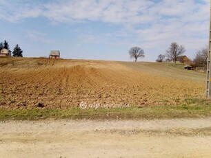 Eladó telek Egerág