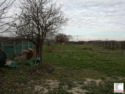 Eladó külterületi telek - Lovas, Veszprém megye