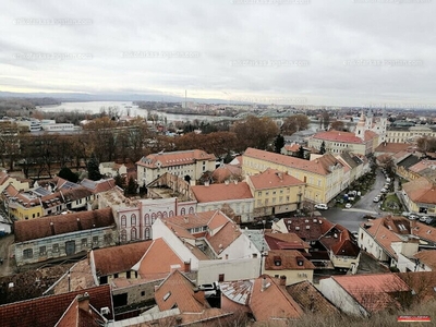 Eladó lakóövezeti telek - Esztergom, Szenttamás