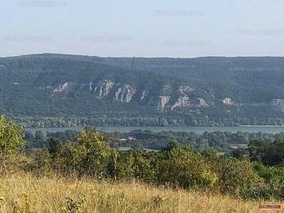 Eladó lakóövezeti telek - Esztergom, Vaskapui út