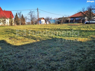 Mezőtúron 760 m2-es építési telek eladó