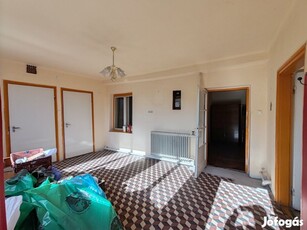 Eladó 72.60 m2 családi ház, Csongrád