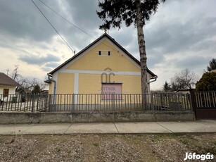 Szedresi eladó vegyesfalazatú családi ház