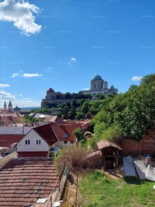 Eladó felújítandó ház - Esztergom