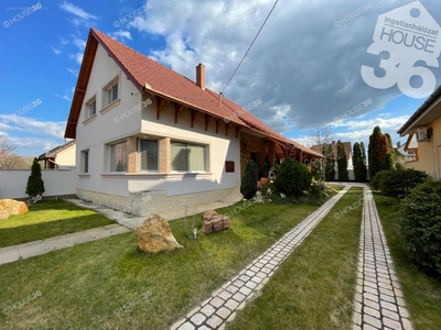 Tiszakécske, ingatlan, ház, 240 m2, 125.000.000 Ft