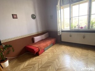 Budapest VIII. kerület, 1 szobás tégla lakás eladó