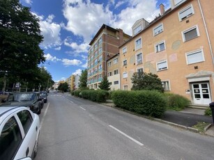 Eladó Lakás, Baranya megye Pécs