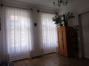 Eladó Lakás, Budapest 7 kerület Erszébetvárosi, Keletihez közeli 98 m2-es, 4 szobás + erkélyes lakás