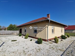 Jakabszállás, ingatlan, ház, 62 m2, 37.500.000 Ft