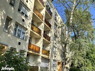 Szolnoki eladó tégla társasházi lakás