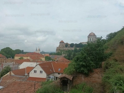 Eladó családi ház - Esztergom, Török Ignác utca