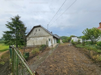 Eladó családi ház - Mezőszilas, Fejér megye