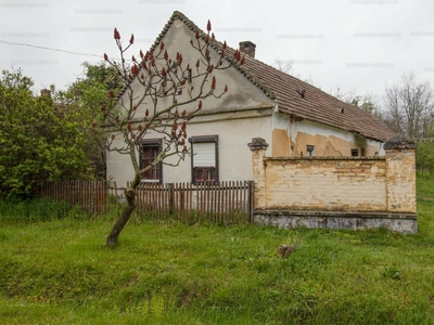 Eladó családi ház - Somlóvecse, Petőfi utca