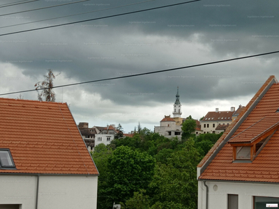 Eladó családi ház - Veszprém, Veszprém megye