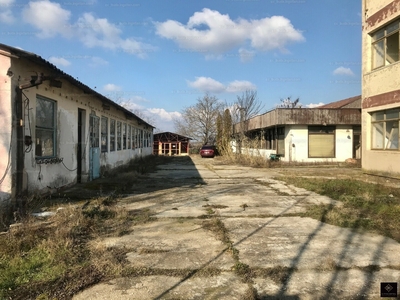 Eladó egyéb ipari ingatlan - Dunaföldvár, Tolna megye