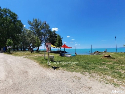 Eladó Lakás, Balatonakarattya - Balatonakarattya, Veszprém - Nyaralók, üdülők