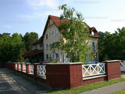 Eladó szálloda, hotel, panzió - Balatonlelle, Központ