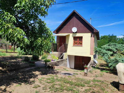 Eladó családi ház - Debrecen, Falevél utca