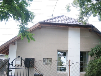 Eladó családi ház - Isaszeg, Városközpont
