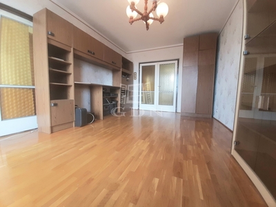Eladó átlagos állapotú panel lakás - Budapest X. kerület
