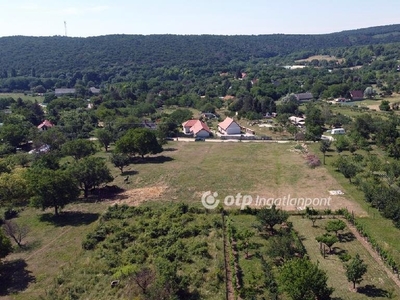 Balatonalmádi, ingatlan, telek, 123.800.000 Ft