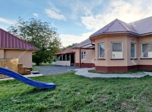 Eladó hotel Pácin, Petőfi Sándor utca