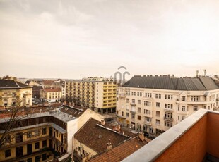 Eladó téglalakás Budapest, II. kerület, Rózsadomb, Tetőtér