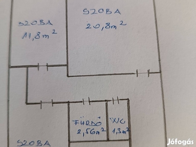 Pöttyös utcai metró megállónál X. emeleti 3 szobás panel lakás eladó