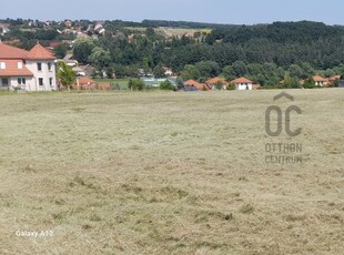 Eladó telek Berkenye