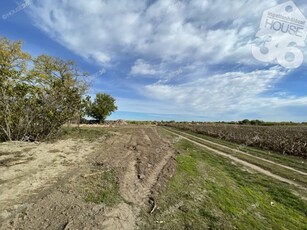 Eladó telek Kecskemét