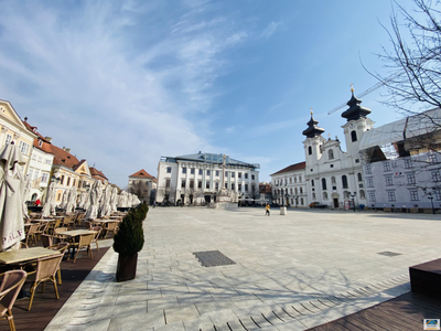 Eladó üzlethelyiség - Győr