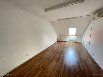 Egyetemváros, Pécs, ingatlan, üzleti ingatlan, 22 m2, 55.000 Ft