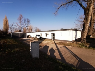 Pécs, ingatlan, üzleti ingatlan, 390 m2, 129.900.000 Ft