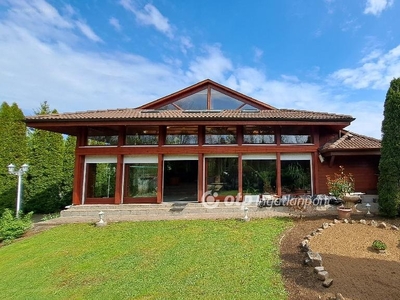 Balassagyarmat, ingatlan, nyaraló, 320 m2, 140.000.000 Ft